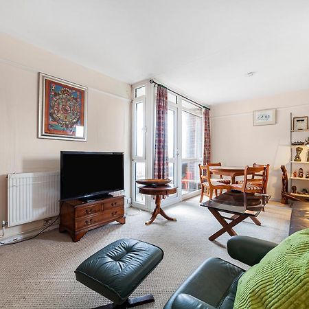 Elegant 1Br Flat With Balcony & City View, Walworth Londra Esterno foto