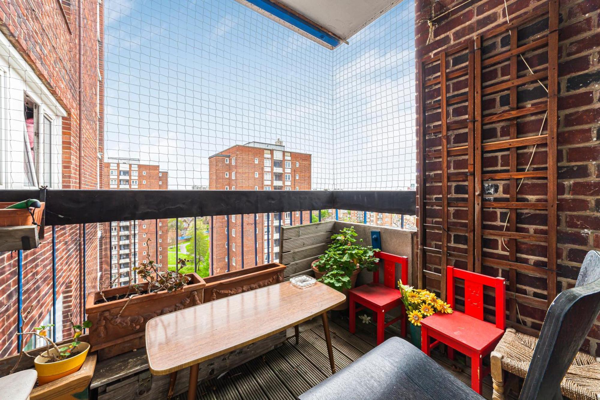 Elegant 1Br Flat With Balcony & City View, Walworth Londra Esterno foto